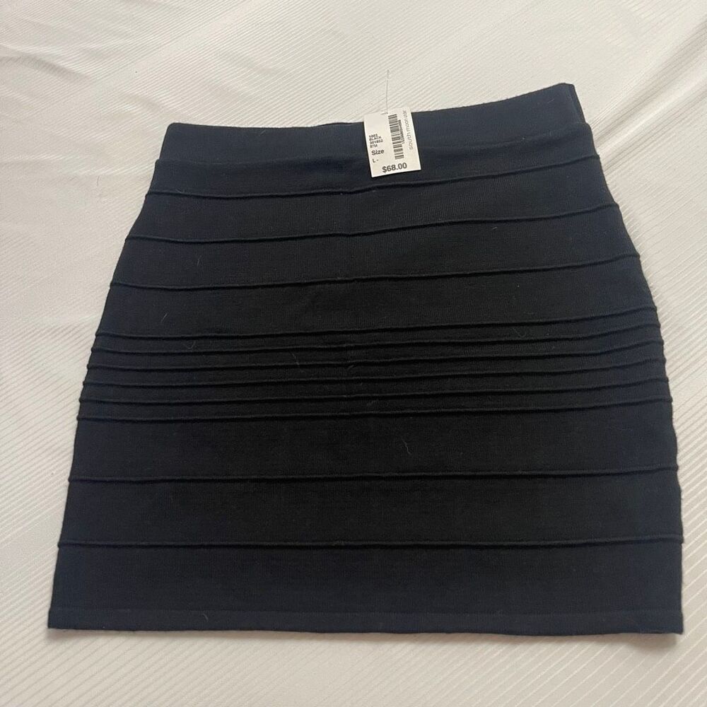 NWT South Moon Under Black Mini Skirt Size Large New
